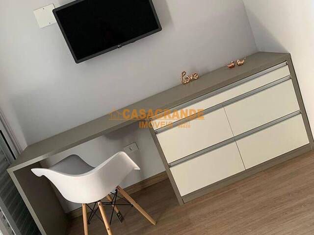 Casa para Venda em São José dos Campos - 4