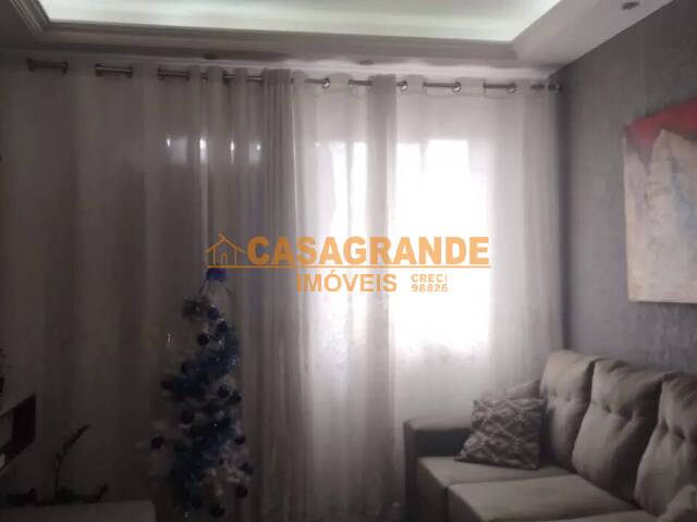 Apartamento para Venda em São José dos Campos - 2