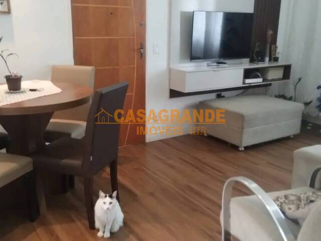 Apartamento para Venda em São José dos Campos - 1