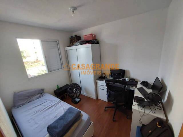 Apartamento para Venda em São José dos Campos - 4