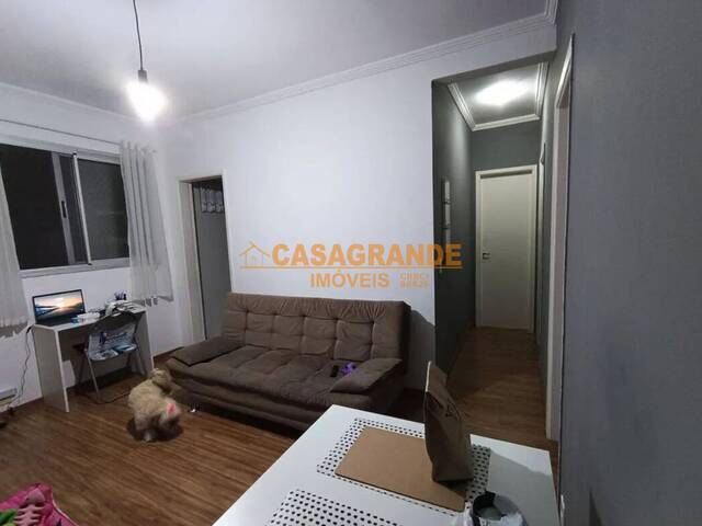 Casa para Venda em São José dos Campos - 2