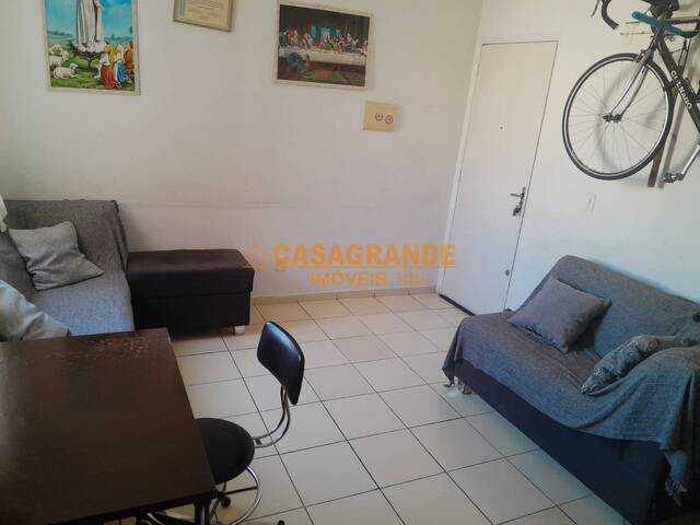 Apartamento para Venda em São José dos Campos - 2