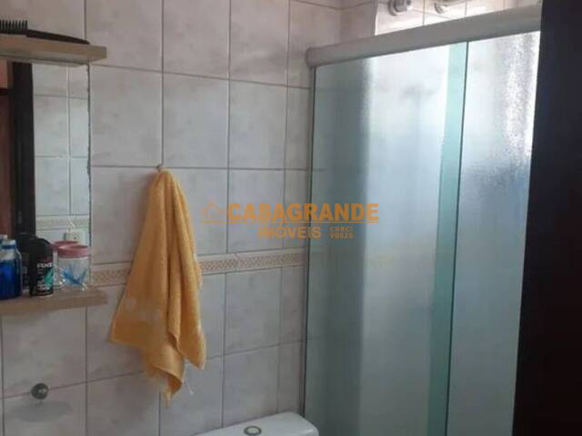 Apartamento para Venda em São José dos Campos - 3