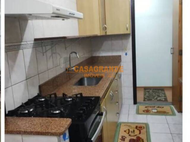 Apartamento para Venda em São José dos Campos - 4