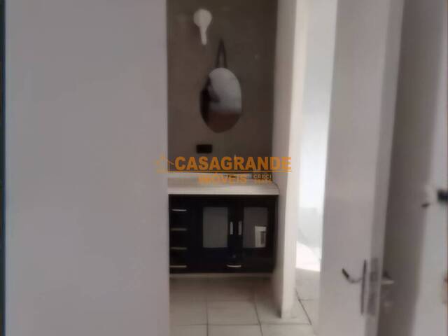 Apartamento para Venda em São José dos Campos - 4