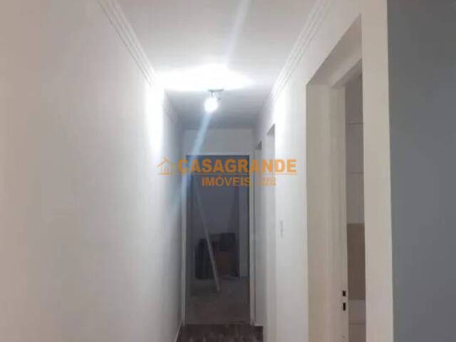 Apartamento para Venda em São José dos Campos - 4