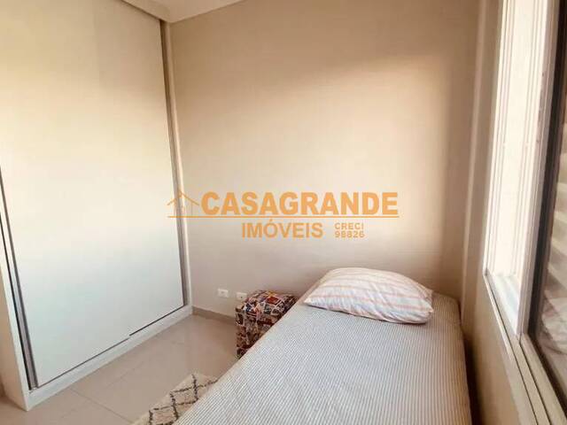 Apartamento para Venda em São José dos Campos - 3