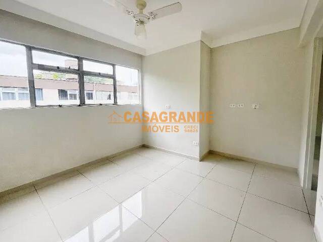 Apartamento para Venda em São José dos Campos - 2