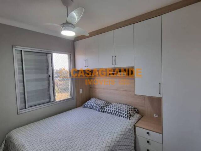 Apartamento para Venda em São José dos Campos - 2