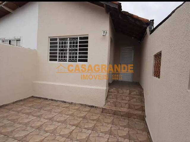 Casa para Venda em São José dos Campos - 1