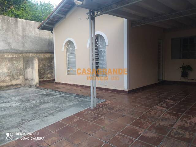 Casa para Venda em São José dos Campos - 2