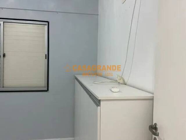 Apartamento para Locação em São José dos Campos - 4