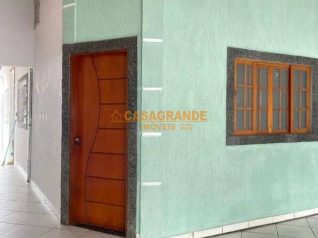 Casa para Venda em São José dos Campos - 5