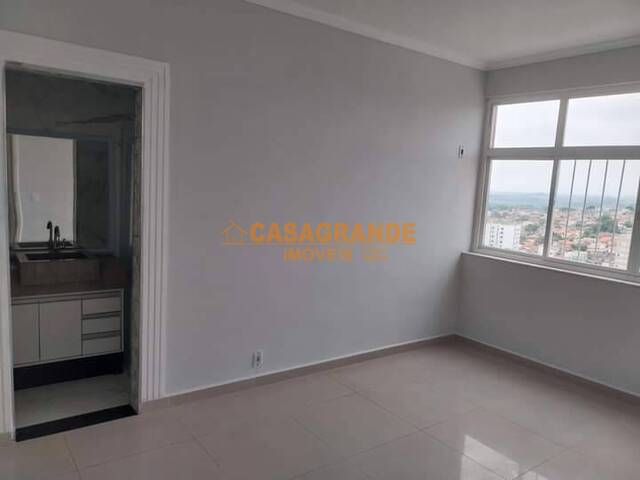 Apartamento para Venda em São José dos Campos - 2