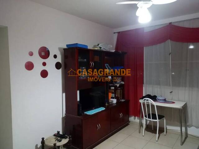 Apartamento para Venda em São José dos Campos - 1