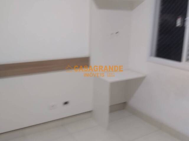 Apartamento para Venda em São José dos Campos - 4