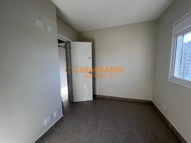 Apartamento para Venda em São José dos Campos - 4