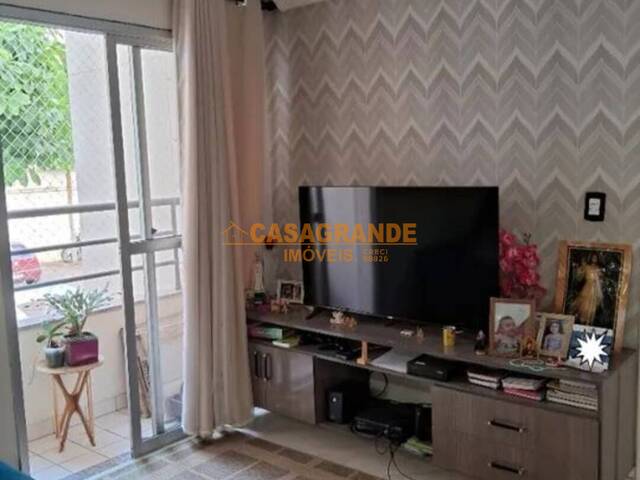 Apartamento para Venda em São José dos Campos - 1