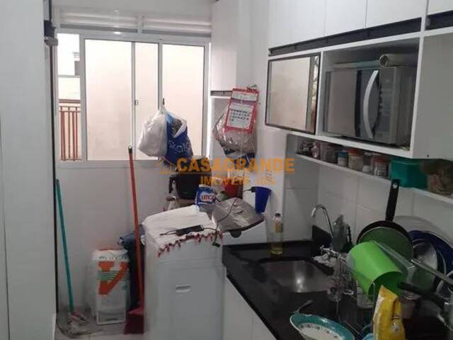 Apartamento para Venda em São José dos Campos - 4