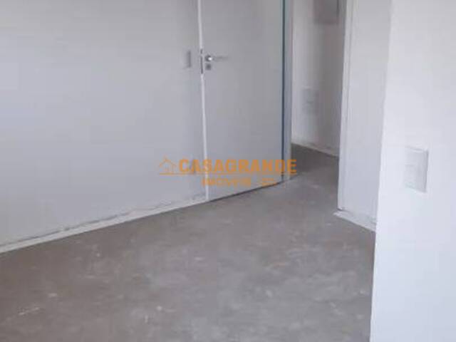 Apartamento para Venda em São José dos Campos - 4