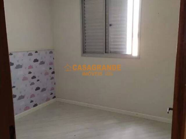 Apartamento para Venda em São José dos Campos - 4