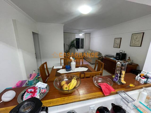 Apartamento para Venda em São José dos Campos - 4