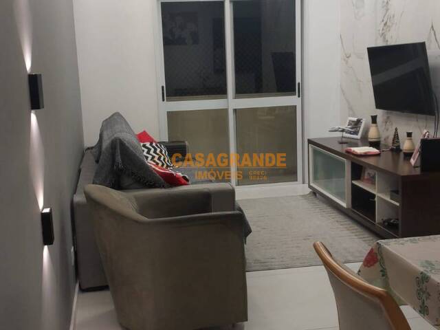 Apartamento para Venda em São José dos Campos - 1