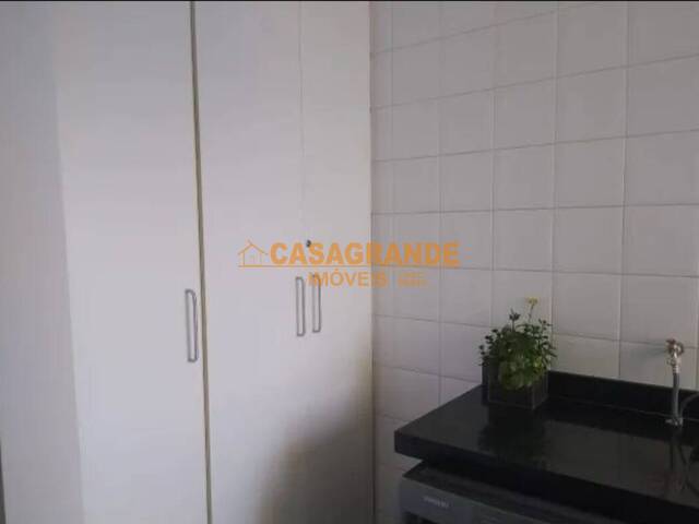 Apartamento para Venda em São José dos Campos - 4