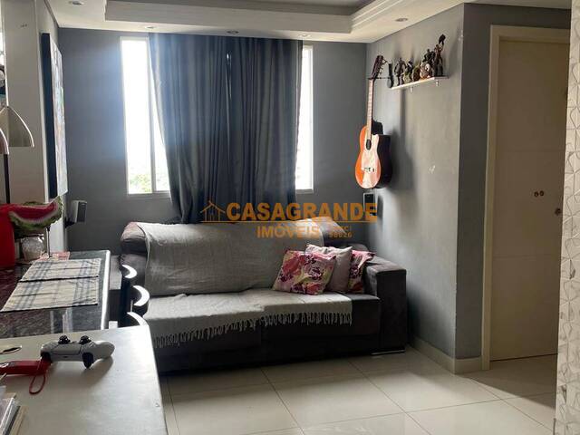 Apartamento para Venda em São José dos Campos - 1