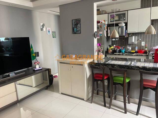 Apartamento para Venda em São José dos Campos - 2