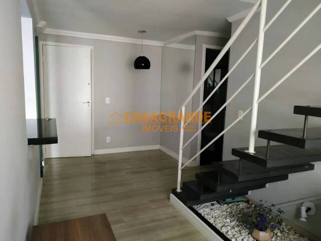 Apartamento para Venda em São José dos Campos - 2