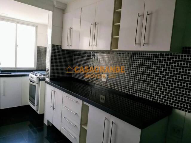 Apartamento para Venda em São José dos Campos - 4