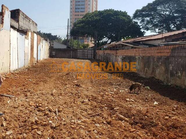 Área para Venda em São José dos Campos - 2