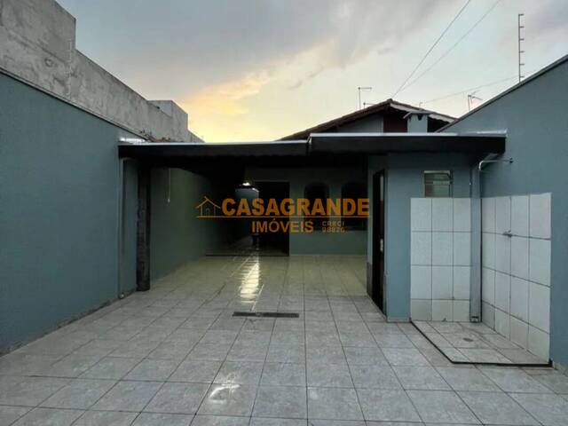 Casa para Venda em São José dos Campos - 2