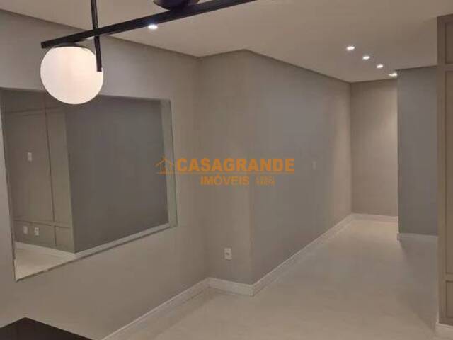 Apartamento para Venda em São José dos Campos - 2