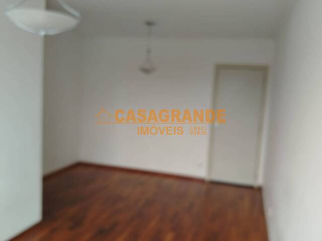 Apartamento para Venda em São José dos Campos - 3