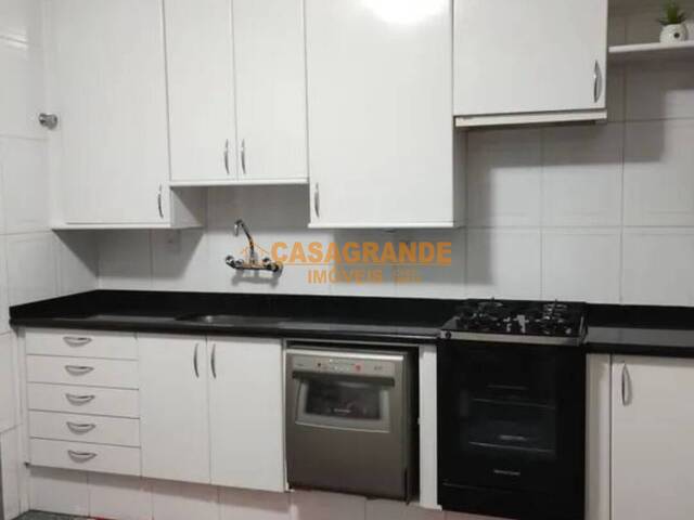 Apartamento para Venda em São José dos Campos - 4