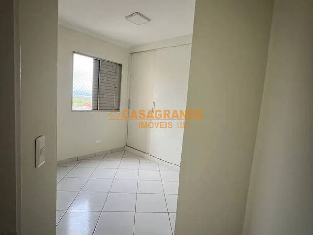 Apartamento para Locação em São José dos Campos - 4