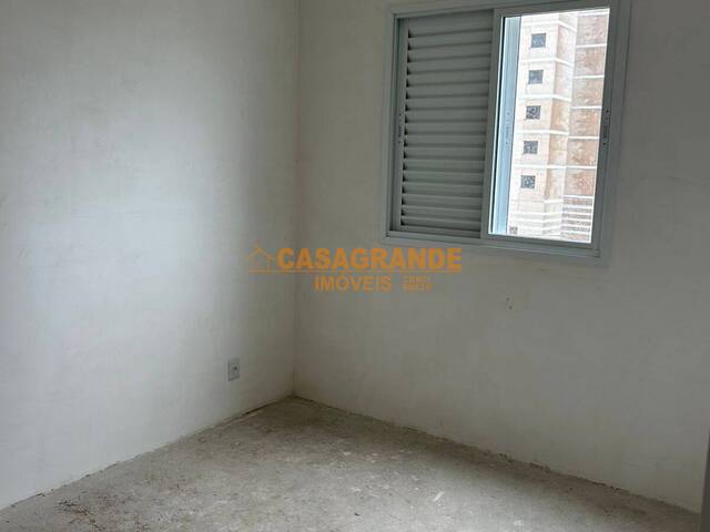 Apartamento para Venda em São José dos Campos - 4