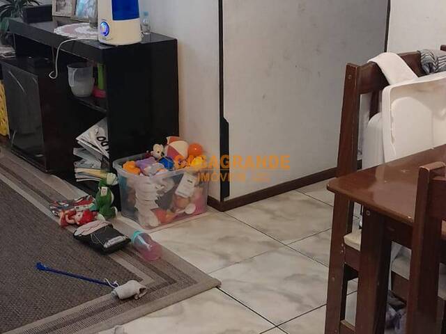 #10812 - Apartamento para Venda em São José dos Campos - SP - 2