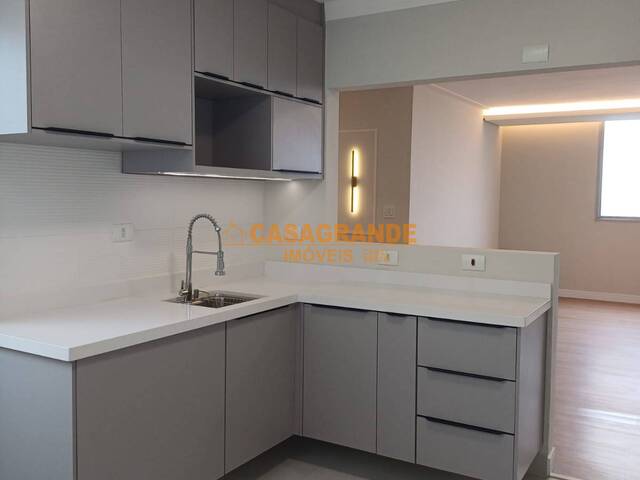 Apartamento para Venda em São José dos Campos - 2