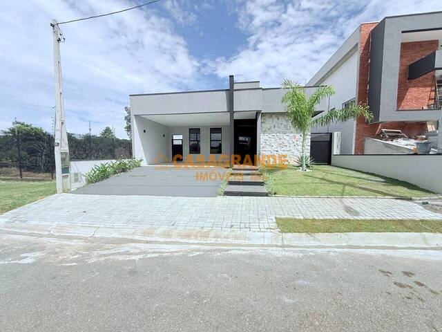 Venda em Residencial Colinas - Caçapava