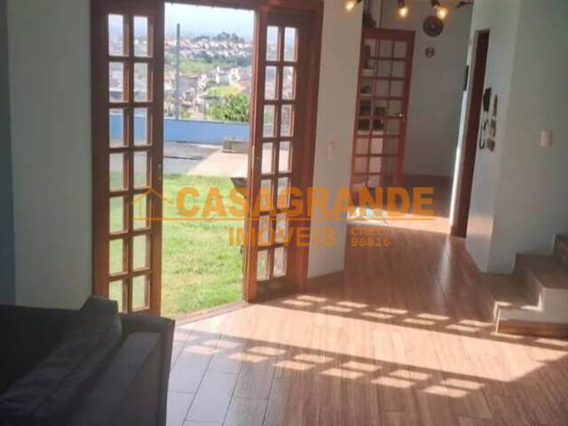 Venda em Condomínio Residencial Mantiqueira - São José dos Campos